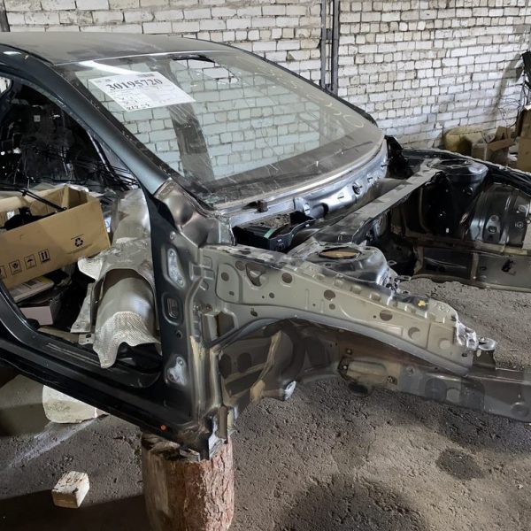 Четверть передняя правая Infiniti QX30 17- (01) графит цвет KAD поведен лонжерон F41205DFHA