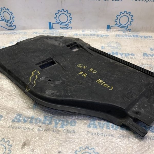 Защита днища прав Infiniti QX30 17- (01) деф.трещинка A2465201523