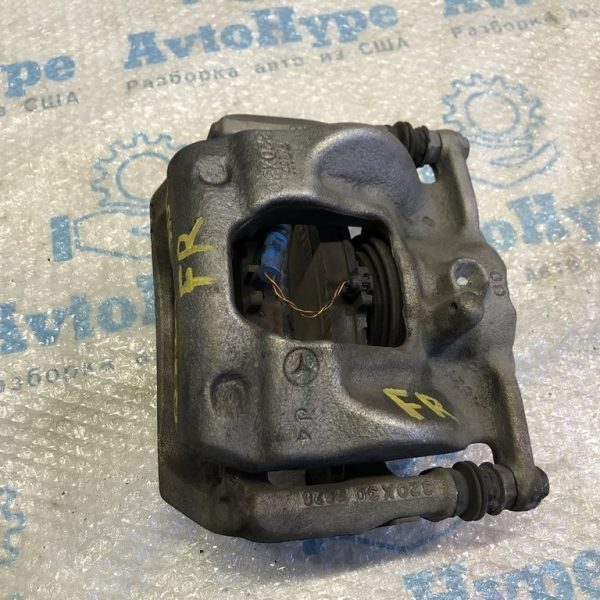 Суппорт перед прав Infiniti QX30 17- 411115DA0D