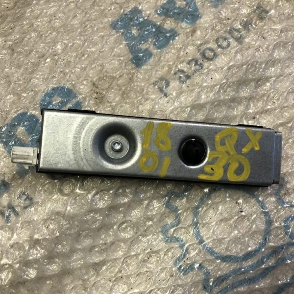 Усилитель антенны Infiniti QX30 17- a2229055904