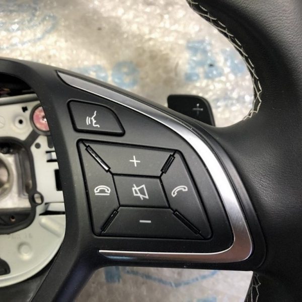 Кнопки управления (на руле) прав Infiniti QX30 17- 255505DA0A