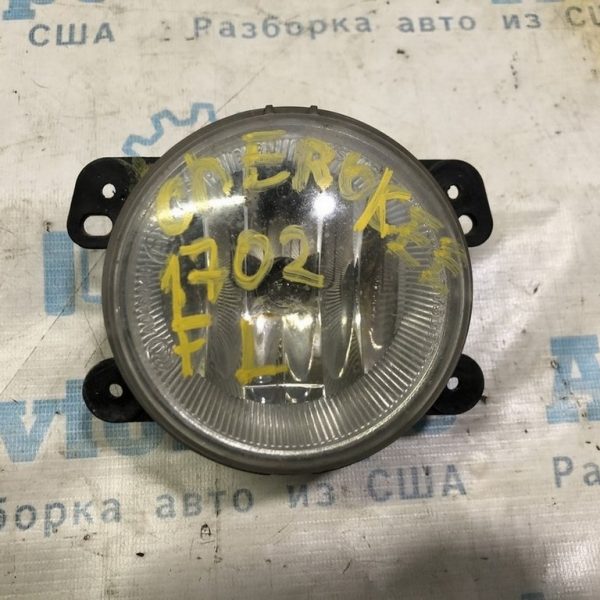 Противотуманная фара птф левая Jeep Cherokee KL 14-18 дорест (03) деф корпуса 68353533AA