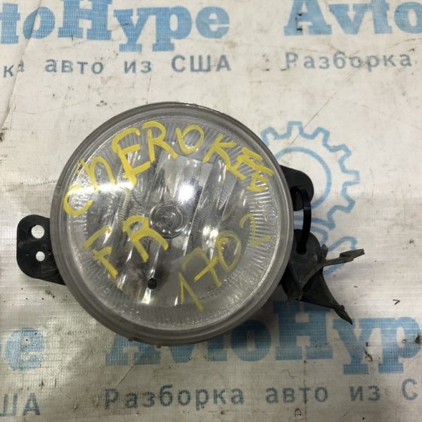 Противотуманная фара птф правая Jeep Cherokee KL 14-18 дорест 68353533AA