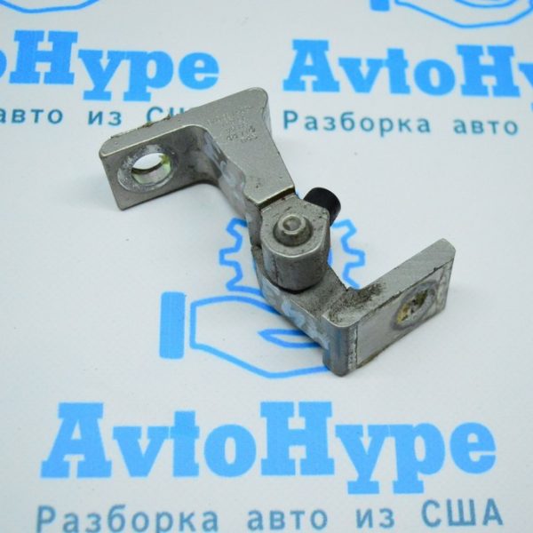 Петля двери нижняя зад прав VW Jetta 11-18 USA 8K0-831-401-S