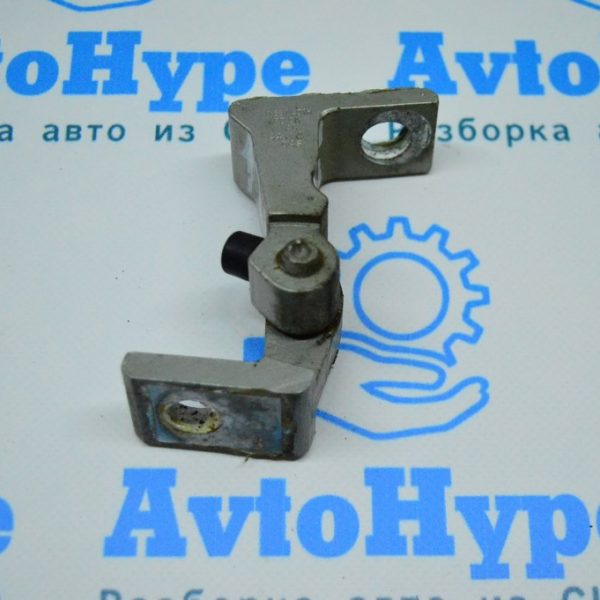 Петля двери нижняя перед лев VW Jetta 11-18 USA 8K0-831-401-S