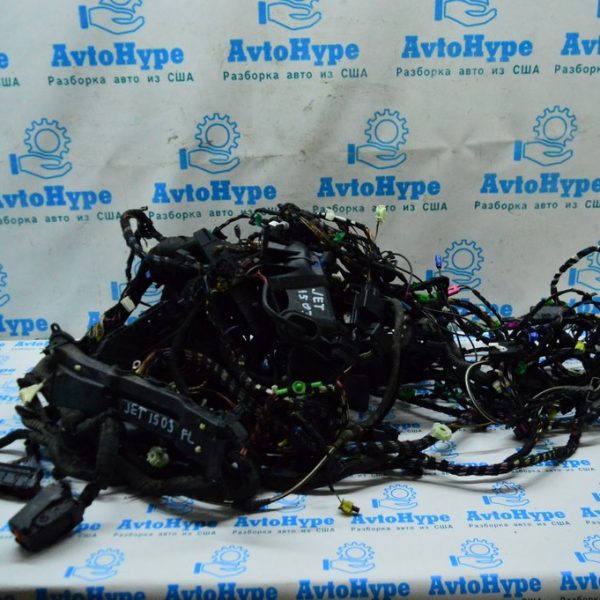 Проводка подкапотная с блоком предохранителей VW Jetta 11-18 USA 1.8 (03)