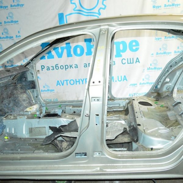 Стойка кузовная центральная левая VW Jetta 11-18 USA (03) золотистый цвет 5C6-809-219-B