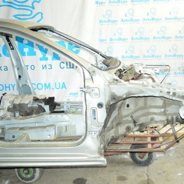 Четверть передняя правая VW Jetta 11-18 USA (03) золотистая ,немного подпят пистолет 5C0-803-092-A