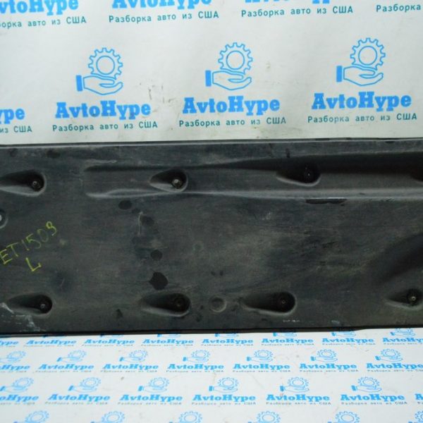 Защита днища лев VW Jetta 11-18 USA (03) трещины не критично 5C6-825-201