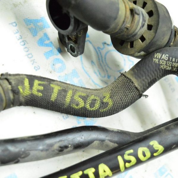 Патрубок охлаждения пятый VW Jetta 11-18 USA 1.8T(03) 5C0122058F