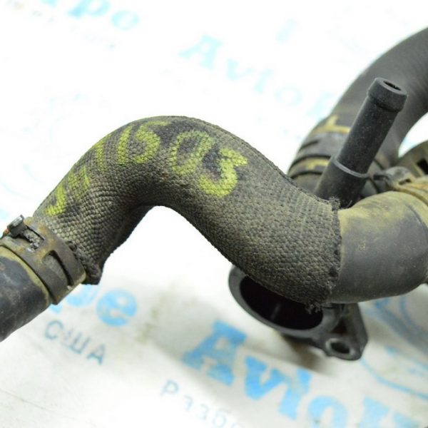 Патрубок охлаждения шестой VW Jetta 11-18 USA 1.8T(03) 5C0121157A