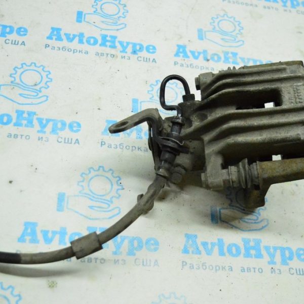 Тормозной шланг зад прав VW Jetta 11-18 USA