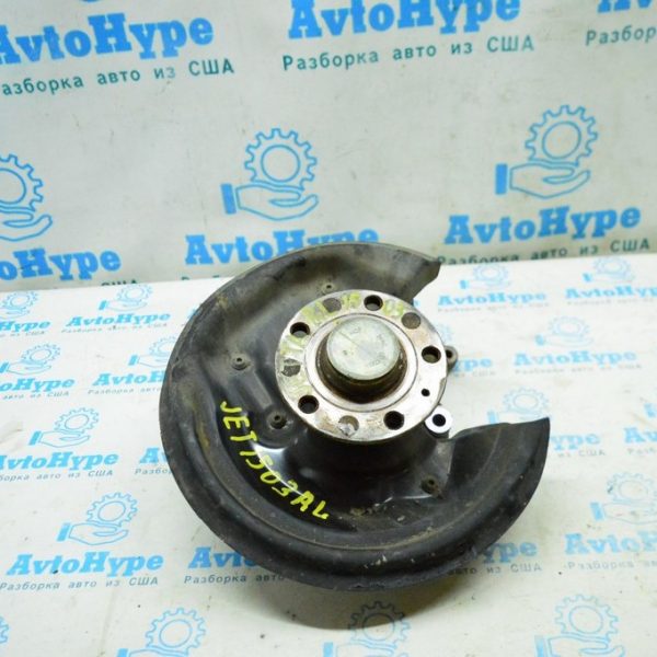 Цапфа зад лев VW Jetta 11-18 USA (03) 5C0-505-435-B