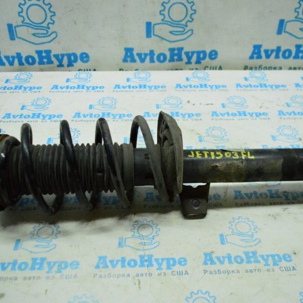 Стойка амортизатора в сборе перед лев VW Jetta 11-18 USA (03) 5C0-413-031-AK