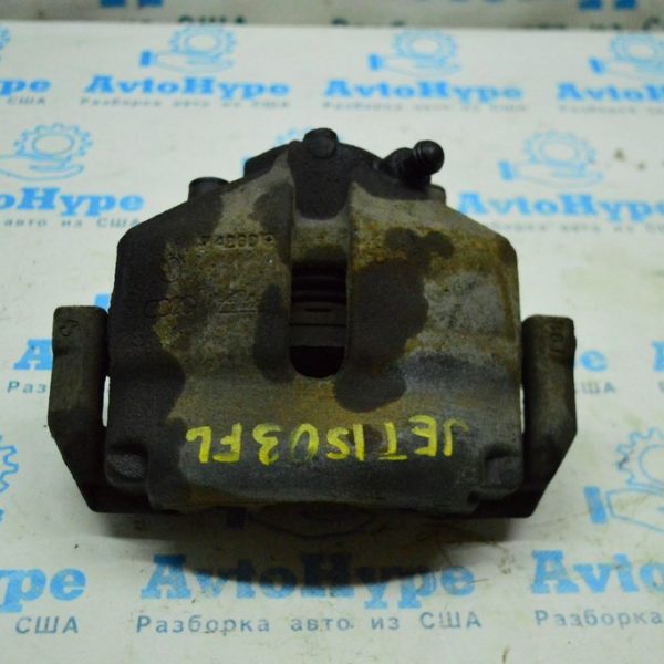 Суппорт перед лев VW Jetta 11-18 USA 1K0-615-123-E