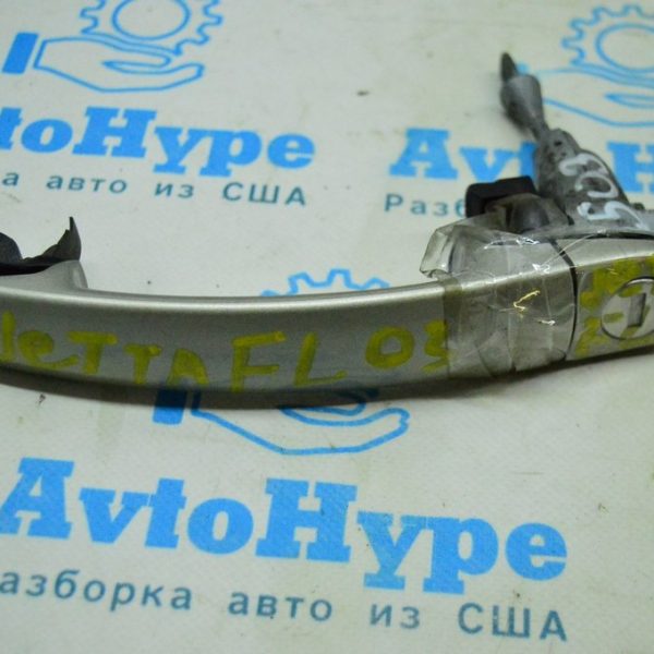 Ручка двери внешняя перед лев VW Jetta 11-18 USA  с заглушкой 5N0-837-205-M-GRU