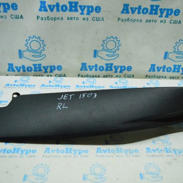 Накладка задней стойки нижняя левая VW Jetta 11-18 USA черн 5C6-867-765-82V