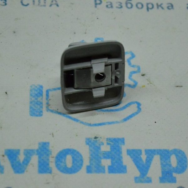 Крепление козырька правое VW Jetta 11-18 USA серый