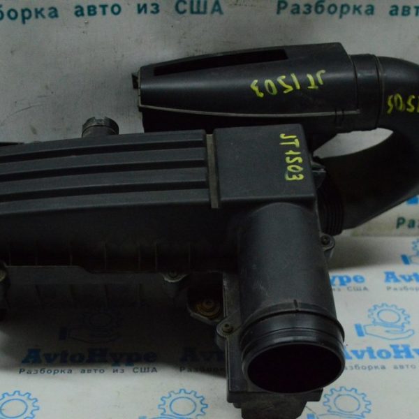 Воздухоприемник VW Jetta 11-18 USA 2.0, 1.8T 1K0-805-965-D-9B9