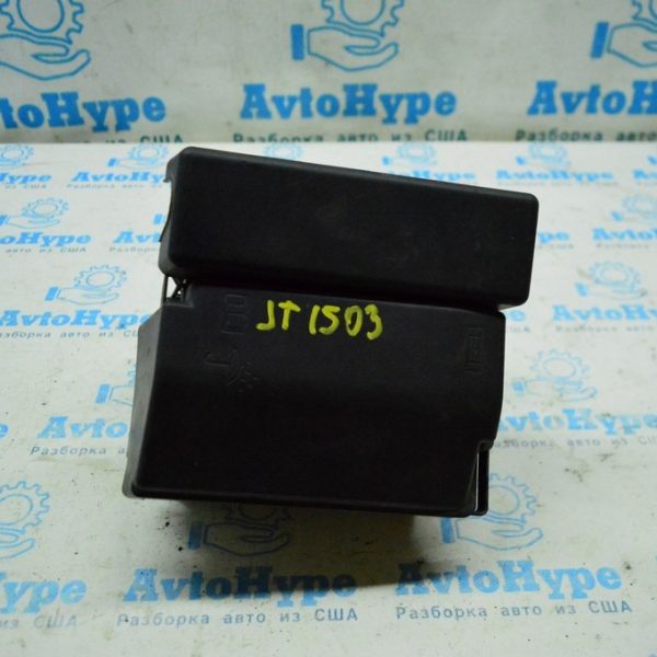 Корпус блока предохранителей подкпотный VW Jetta 11-18 USA (01) 5c0937132b