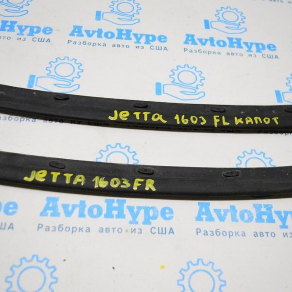 Уплотнитель капота левый VW Jetta 11-18 USA 5C6-823-707