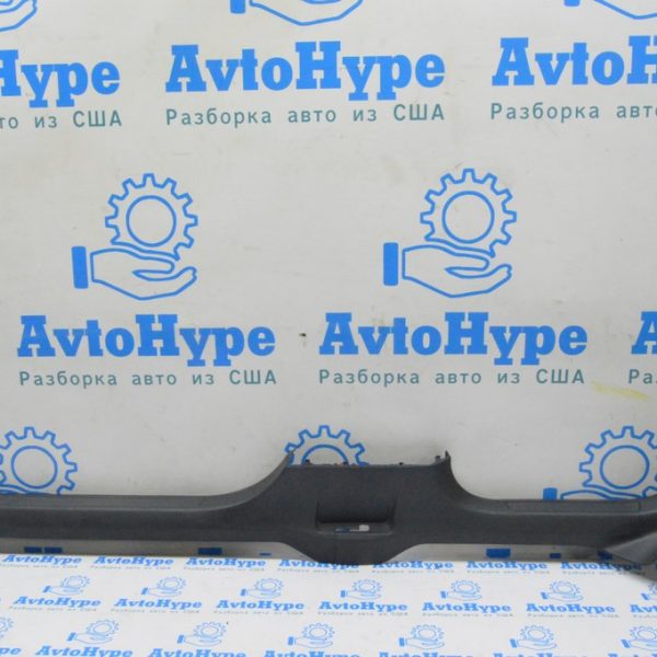 Накладка порога прав VW Jetta 19- черн 17A-853-372-82V