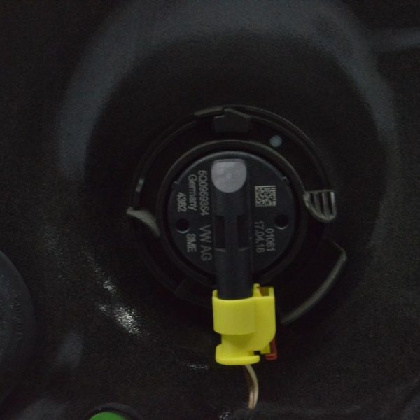 Датчик подушки безопасности дверь прав VW Jetta 19- 5Q0 959 354