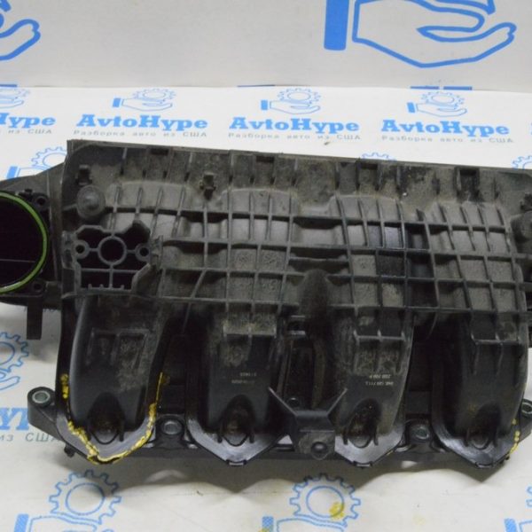 Коллектор впускной VW Jetta 19- (02) треснут 04E129709L