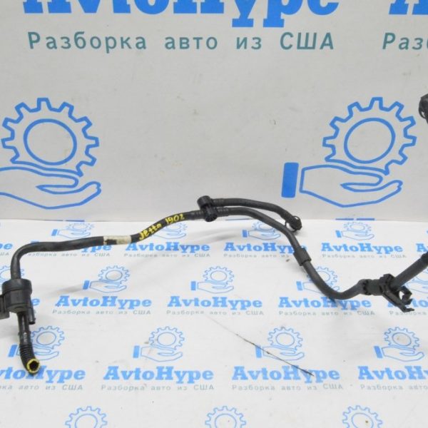 Клапан вентиляции топливного бака VW Jetta 19-24 (02) с трубками 04E133366FG 014E906517