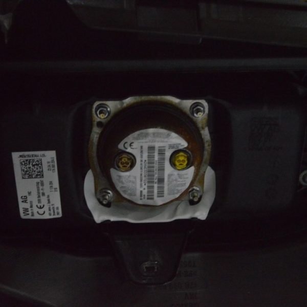 Подушка безопасности airbag пассажирская (в торпеде) VW Jetta 19- 17A880204E
