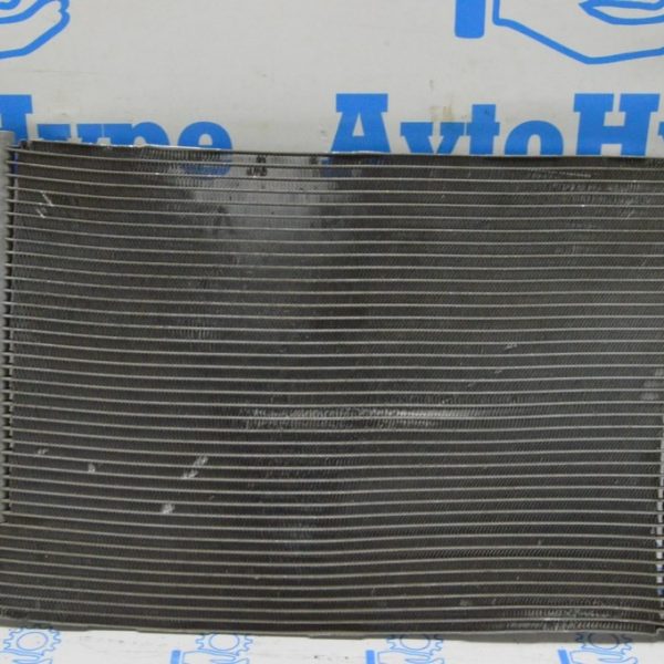 Радиатор кондиционера (конденсер) VW Jetta 19- (02) кривой, замят 5QM816411A