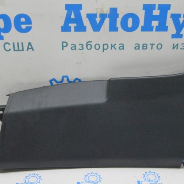 Накладка центральной стойки нижняя левая VW Jetta 19- черн 17A-867-291-82V