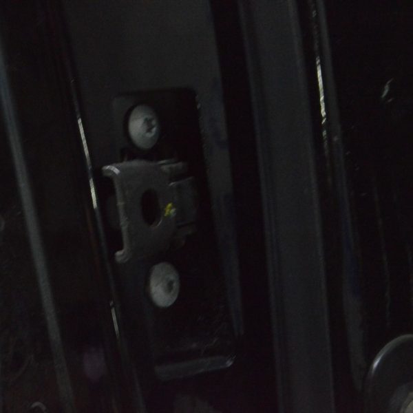 Ограничитель двери зад лев VW Jetta 19- 17A839249A