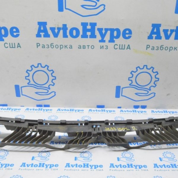 Крепление заднего бампера центр VW Jetta 19- (02) треснут 17A807863