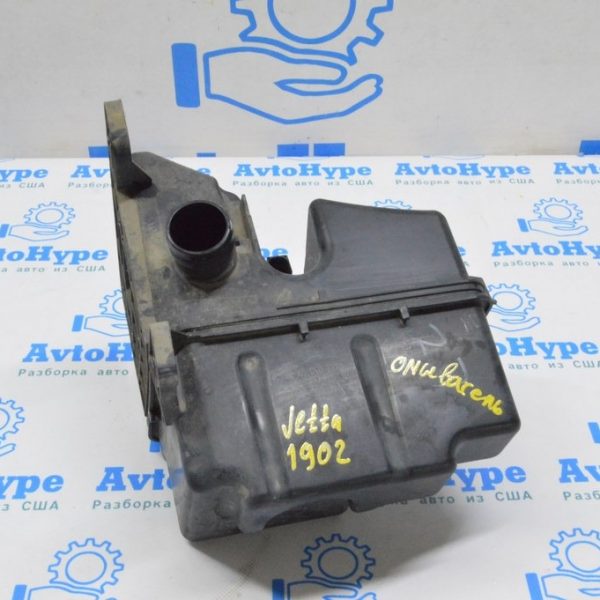 Бачок омывателя VW Jetta 19- без горловины 17A955448 17A955453A