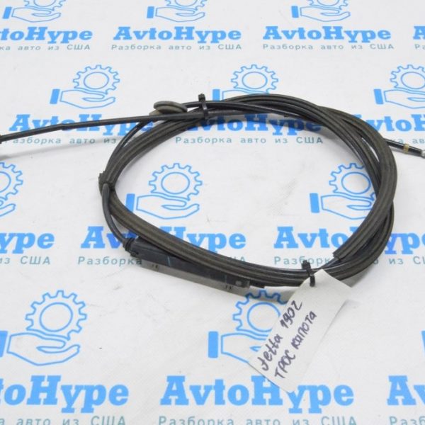 Трос открытия замка капота VW Jetta 19- 17B823531