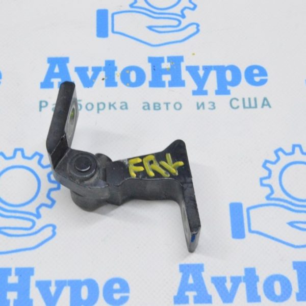 Петля двери нижняя перед прав VW Jetta 19- 8X0-831-404-E