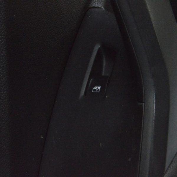 Управление стеклоподъемником зад лев VW Jetta 19- 5G0-959-855-M-WHS