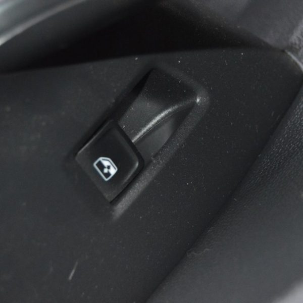 Управление стеклоподъемником зад прав VW Jetta 19- 5G0-959-855-M-WHS