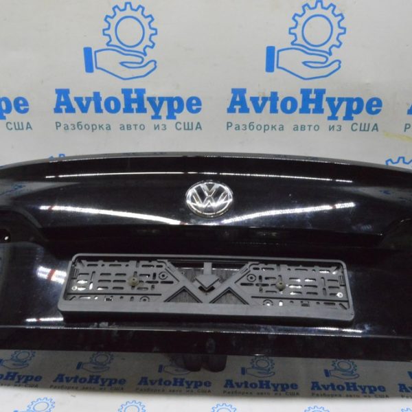 Крышка багажника VW Jetta 19- (02) черная 17A827025