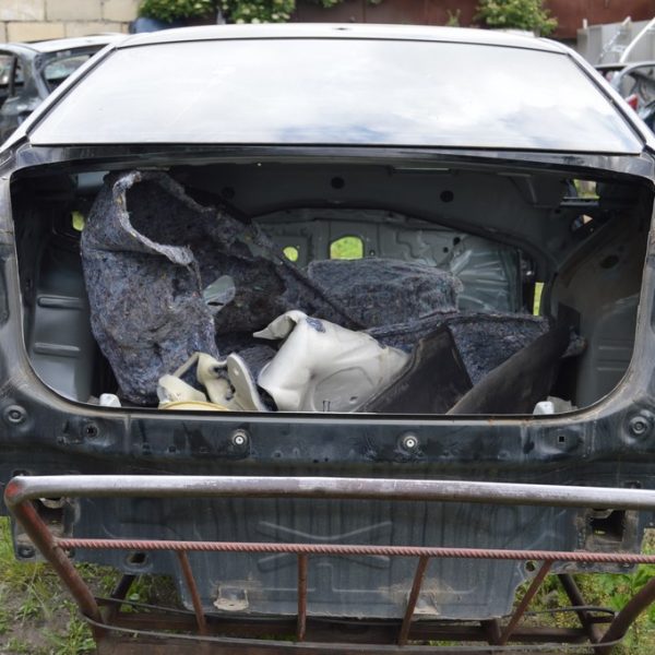 Корыто багажника VW Jetta 19- (02) 5Q0813116B