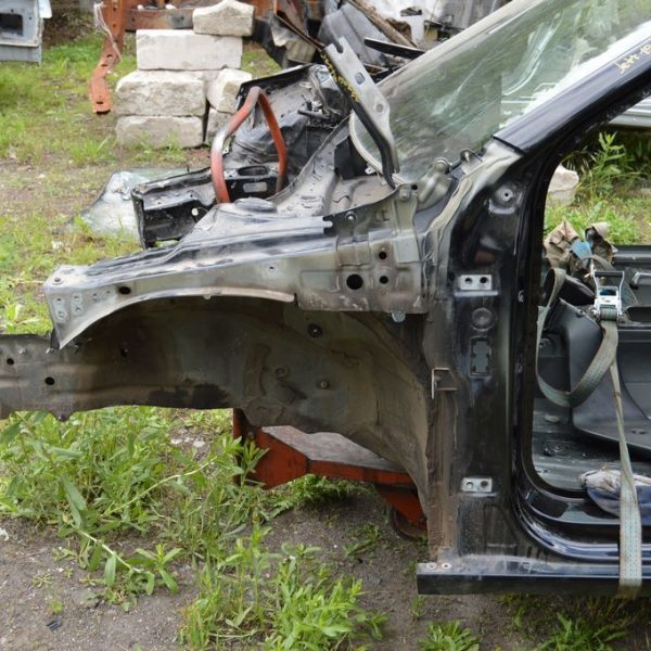 Четверть передняя левая VW Jetta 19- (02) черная 5Q0805116E