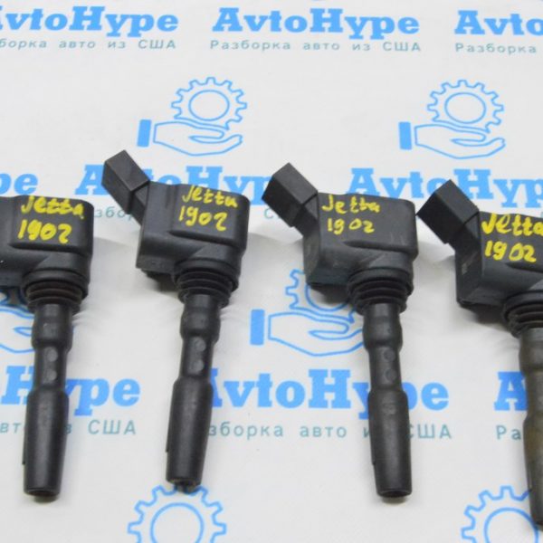Катушка зажигания VW Jetta 19- 04E905110M
