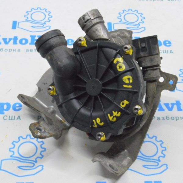 Насос воздушный VW Jetta 19- 04E-131-333-B