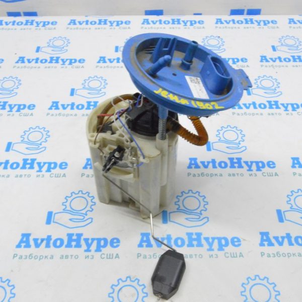 Топливный насос (бензонасос) VW Jetta 19- 5QM919051