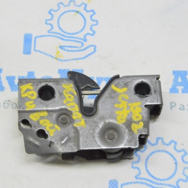 Замок капота VW Jetta 19- (02) кривой 1K8823509S