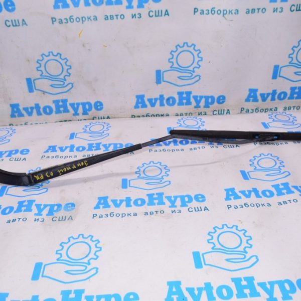 Поводок дворника лев Dodge Journey 11- 68103973AA