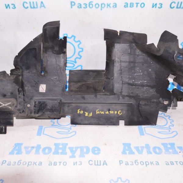 Дефлектор радиатора прав Dodge Journey 11- 2.4/3.6 52014515AB