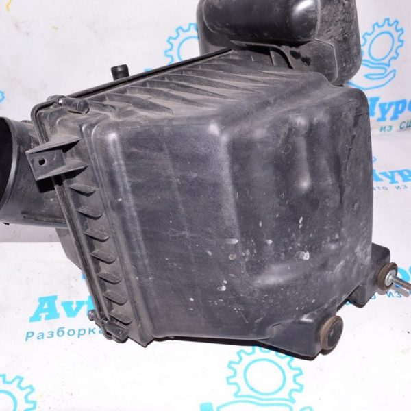 Корпус воздушного фильтра Dodge Journey 11- 3.6 68224901AC