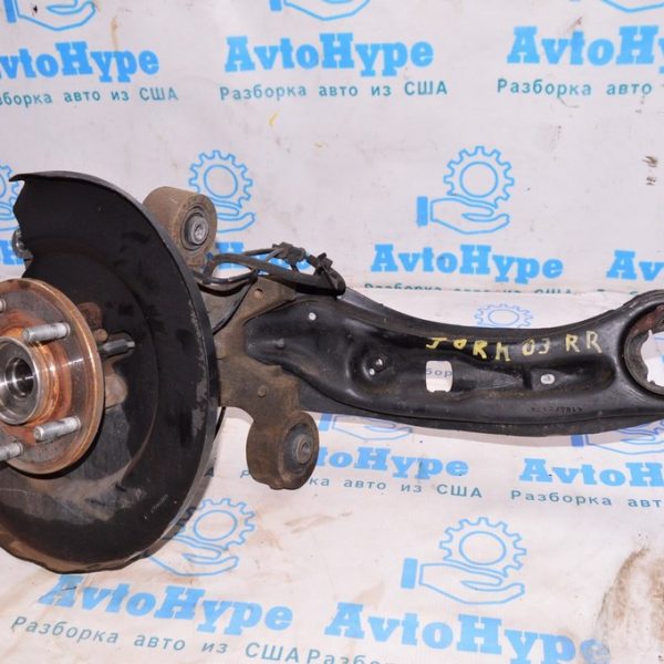 Цапфа со ступицей зад прав Dodge Journey 11- FWD с кожухом (03) 68083244AB